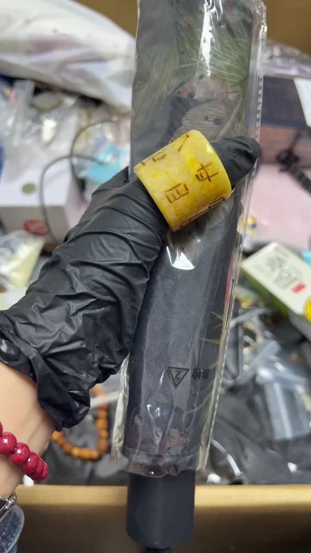 手工艺品琉璃梅*瓷片瓷片瓷片瓷片