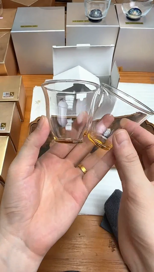 遇栖金标御香杯琥珀