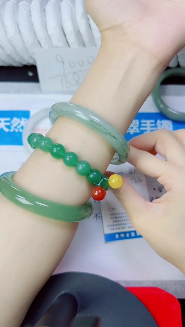 石英质玉手镯未镶嵌182/57.3