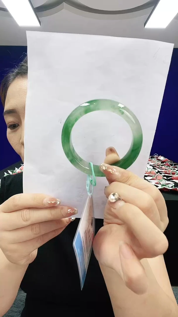 石英质玉（非洲翠）手镯合金1