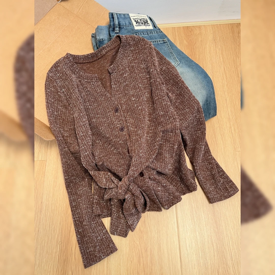 大码女装高级感V领修身长袖T恤女2025秋季胖mm设计感绑带收腰上衣