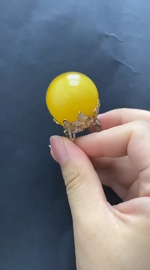 未镶嵌琥珀裸石蜜蜡戒指