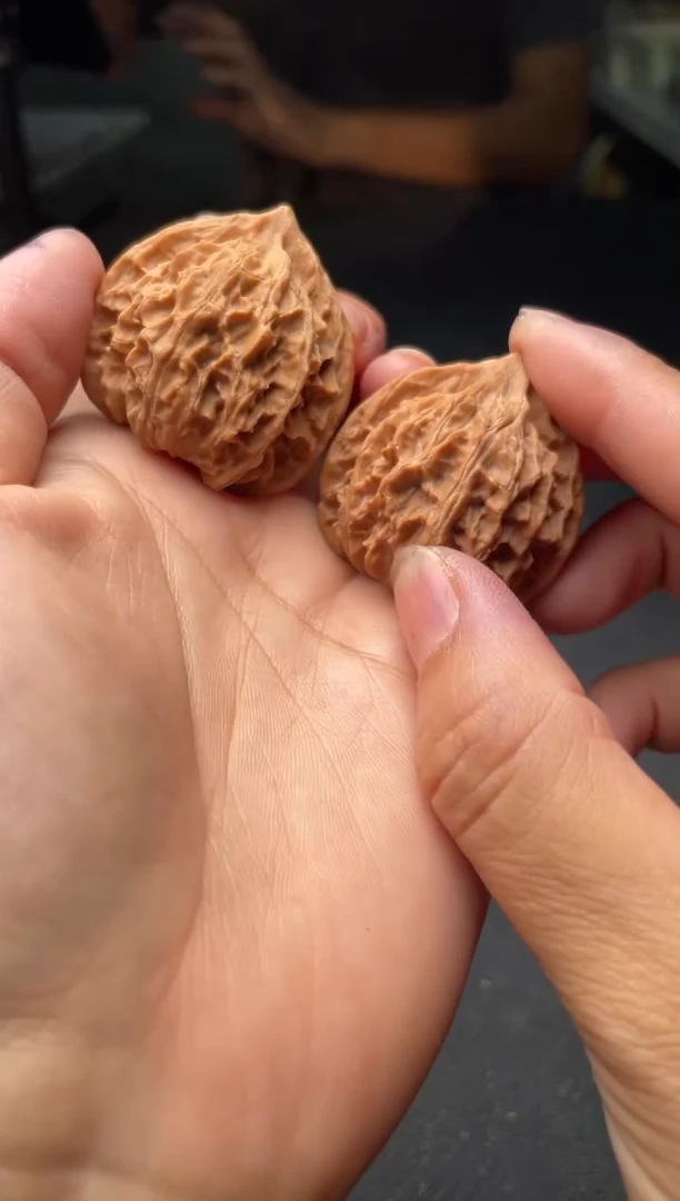 把件文玩核桃w253  灯笼  37