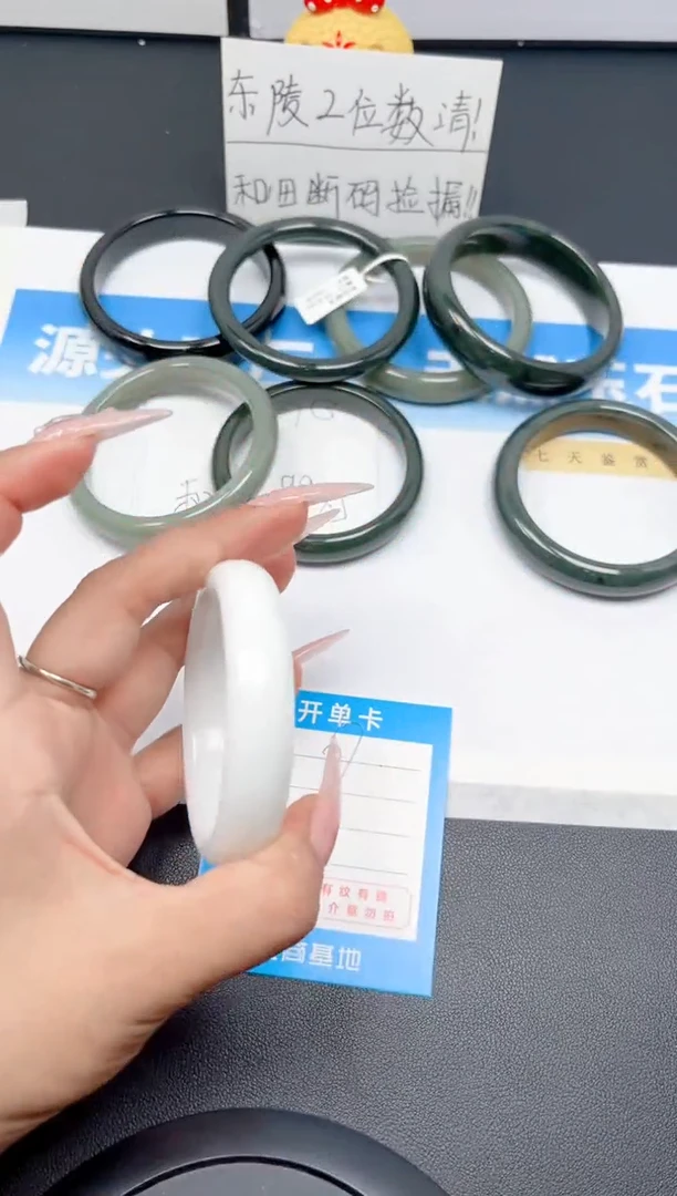 和田玉手镯未镶嵌67-羊脂白54