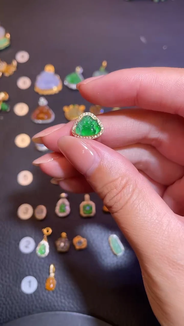 颈饰银S925镶嵌翡翠a货翡翠