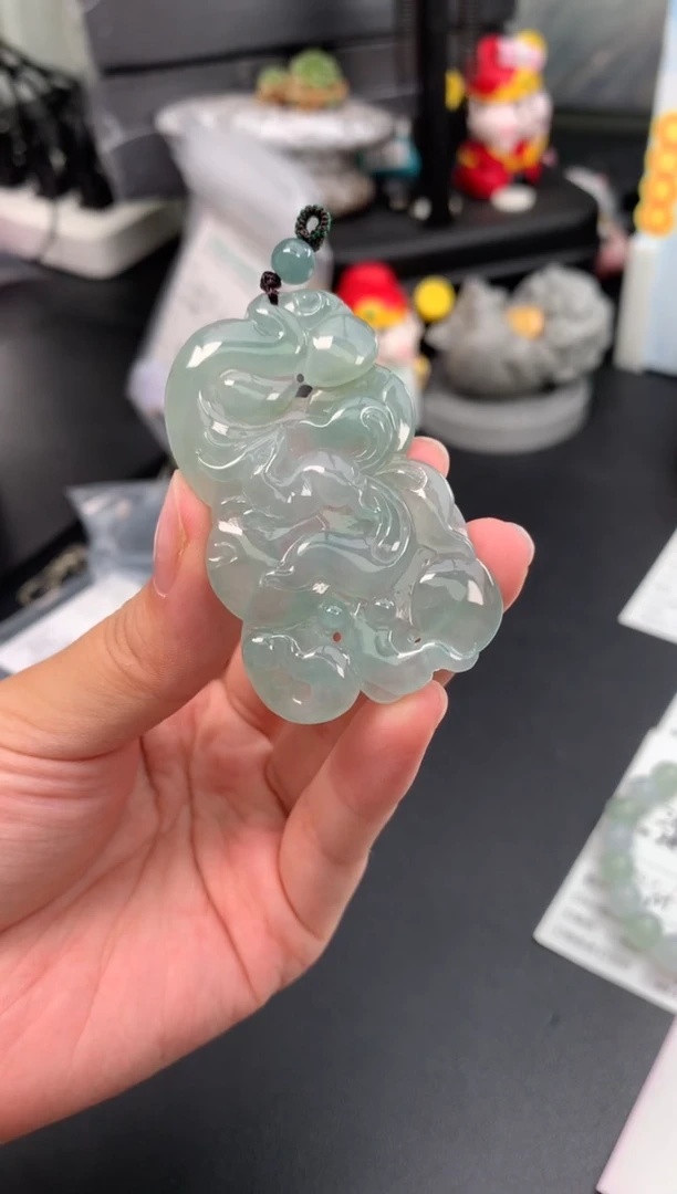 未镶嵌挂件翡翠48小时鉴赏期 退货不扣服务费