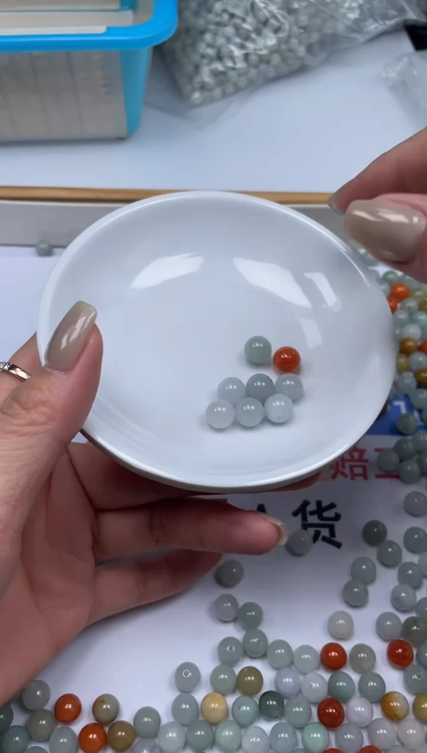 翡翠散珠未镶嵌Q20翡翠散珠卡8+mm单圈25颗