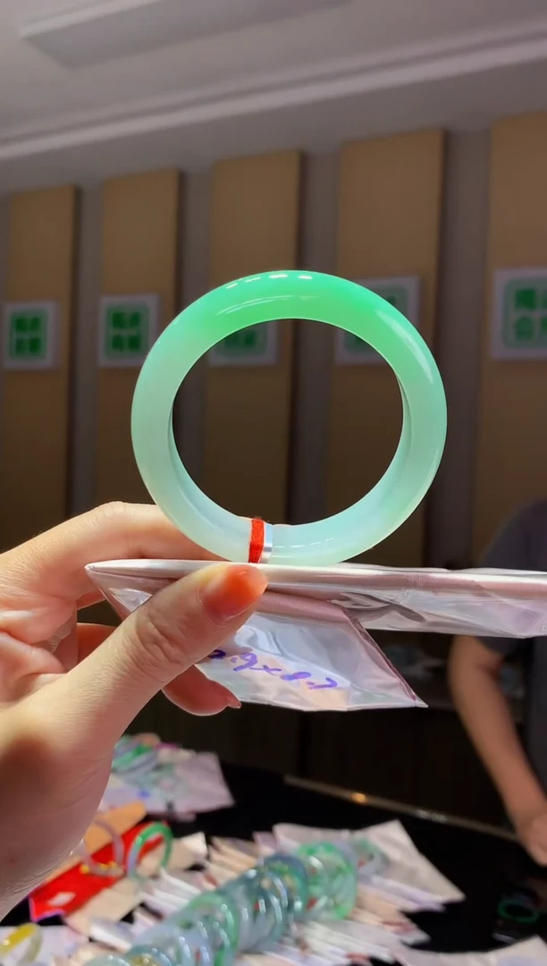 未镶嵌手镯翡翠-Q130 圈口55 全款12万 定金2万