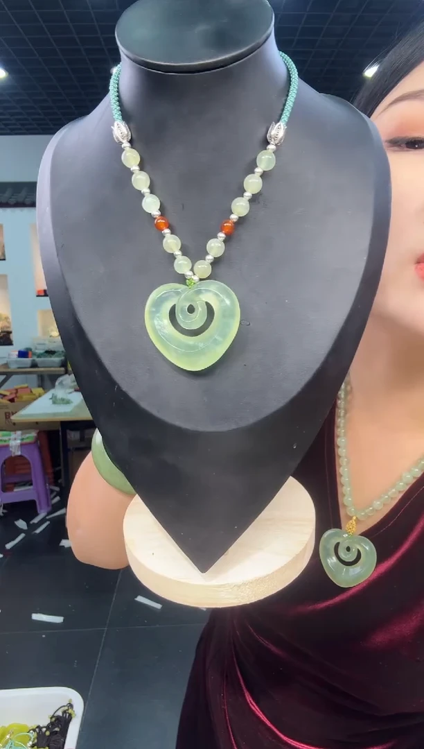 【闪购商品】岫玉颈饰未镶嵌180心心相印【半珠链】