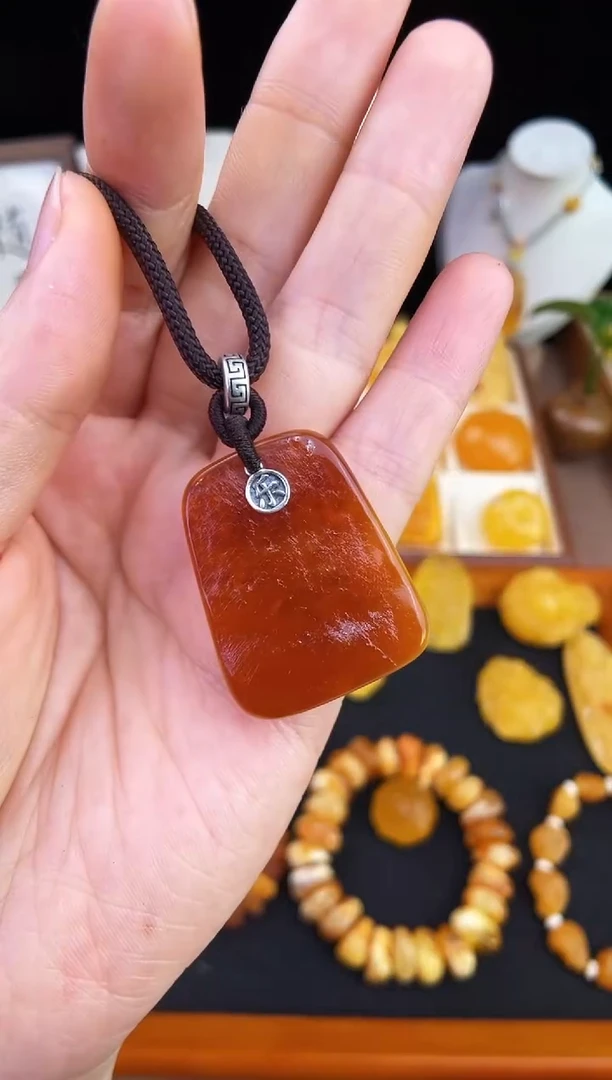 琥珀未镶嵌珠宝奇石柒月