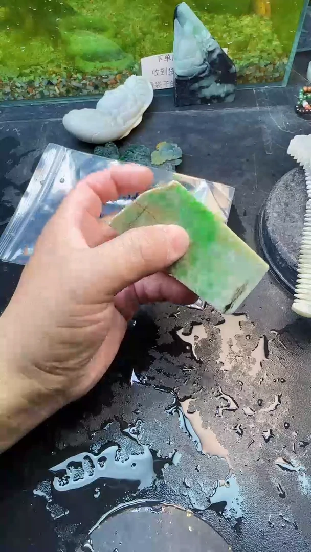 【闪购商品】翡翠颈饰未镶嵌125天然翡翠