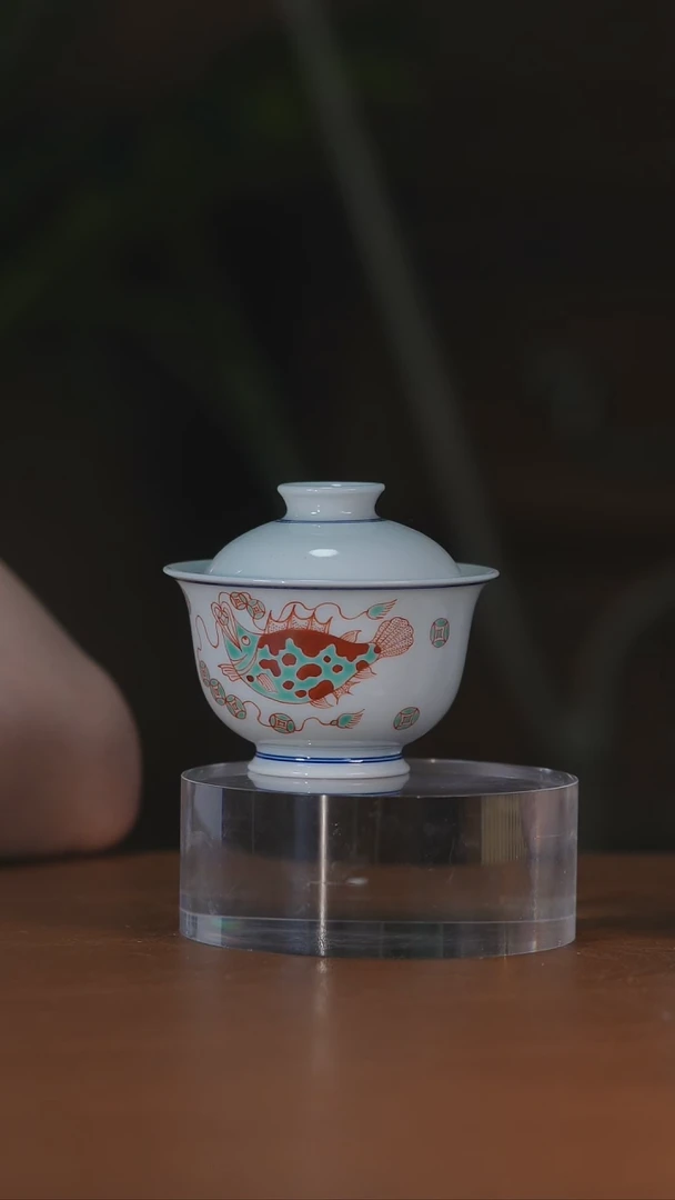 红绿彩鱼藻盖碗