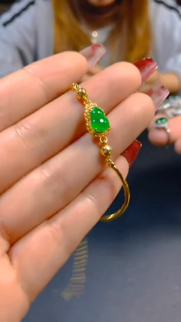 【闪购商品】翡翠手链未镶嵌0414263515多样性发一