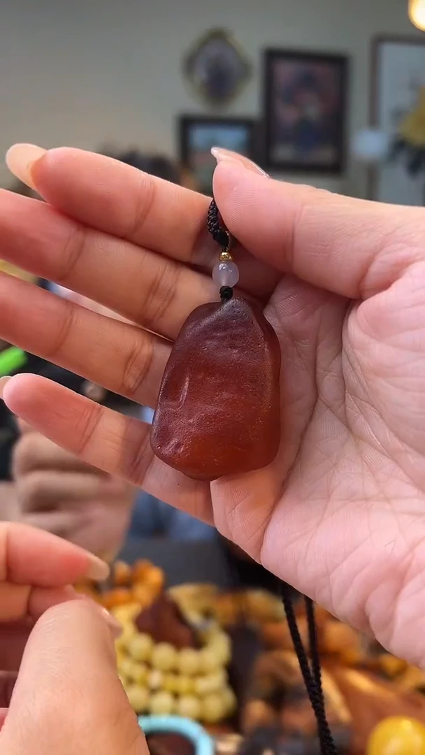 琥珀颈饰未镶嵌吊坠