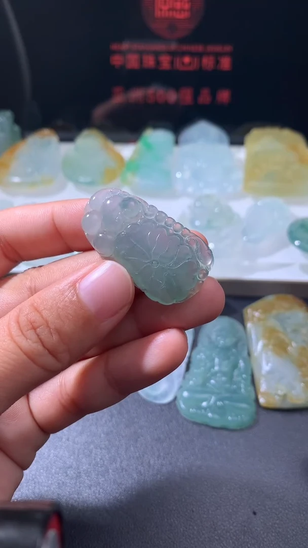 未镶嵌定制翡翠