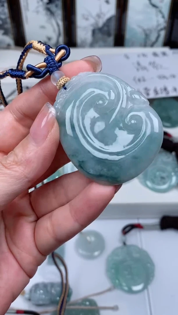 【闪购商品】翡翠颈饰未镶嵌吊坠