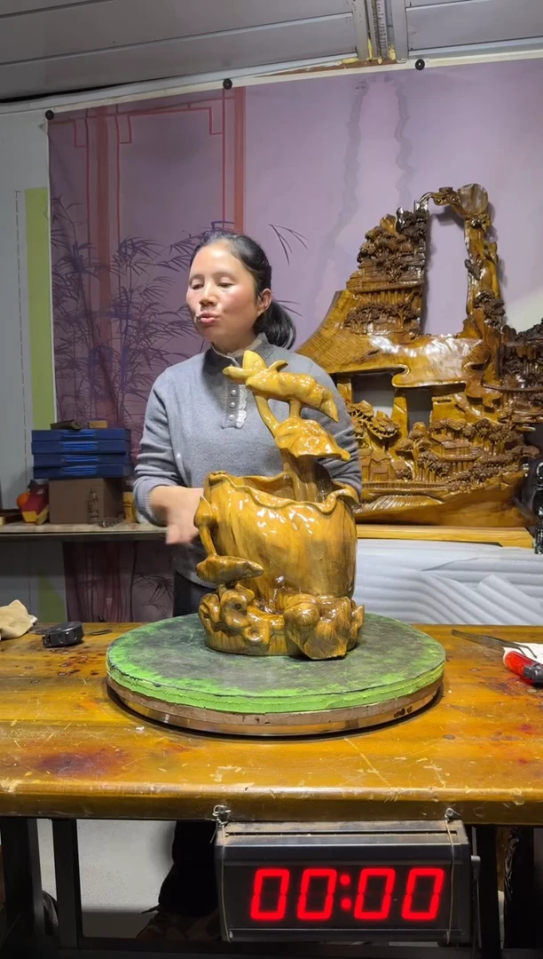 金丝楠美**福金丝楠木雕刻摆件