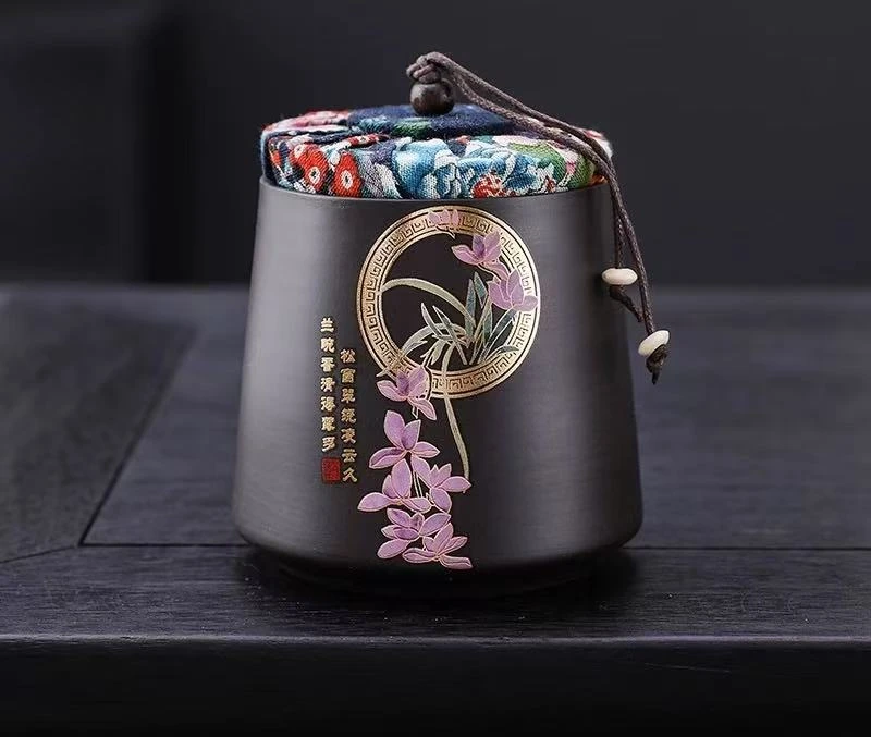 兰花黑陶茶叶罐A007