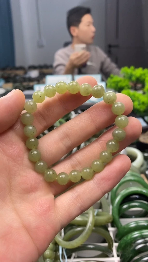 未镶嵌手镯和田玉8mm