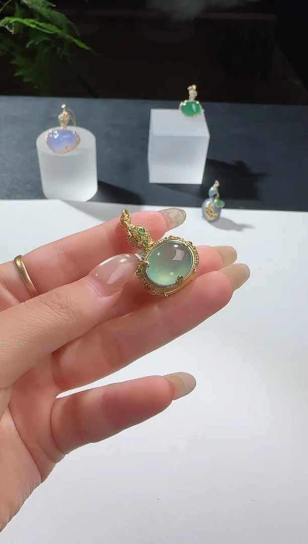 翡翠18K金镶嵌颈饰【鑫鑫】分单1