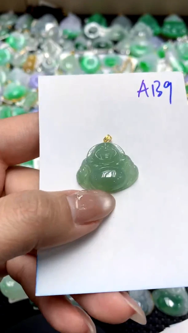 【闪购商品】翡翠颈饰18K金镶嵌V1111111111111111