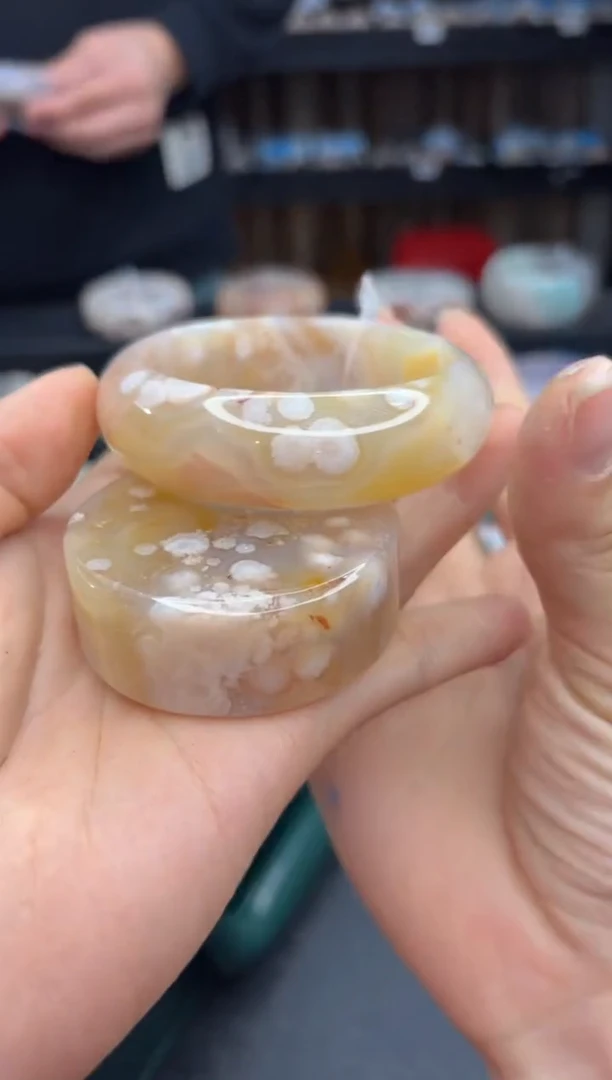 【闪购商品】石英质玉手镯未镶嵌192（55圈赠送镯心）