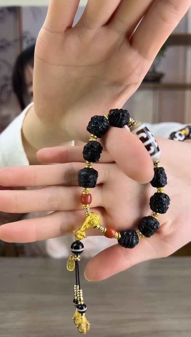 玛瑙/玉髓（覆膜）颈饰未镶嵌传世珠宝