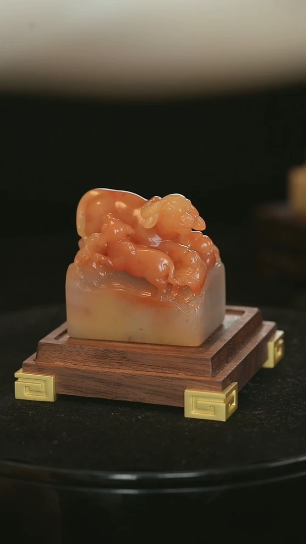 【闪购商品】寿山石护犊情深雕陈学彬作品