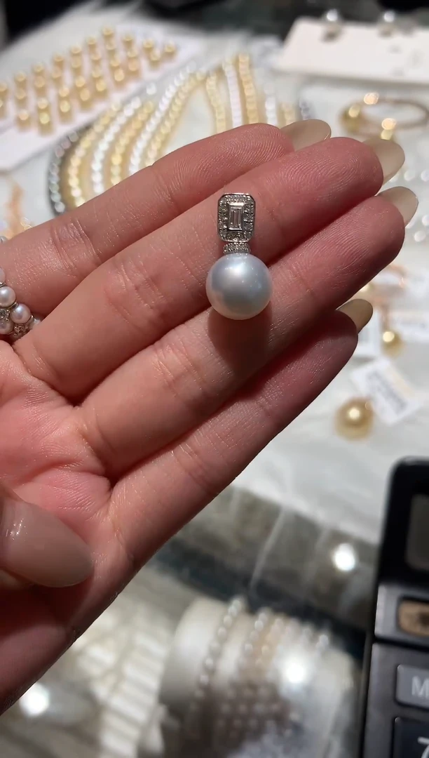 18K金镶嵌吊坠（不含链）海水珍珠A371|6980