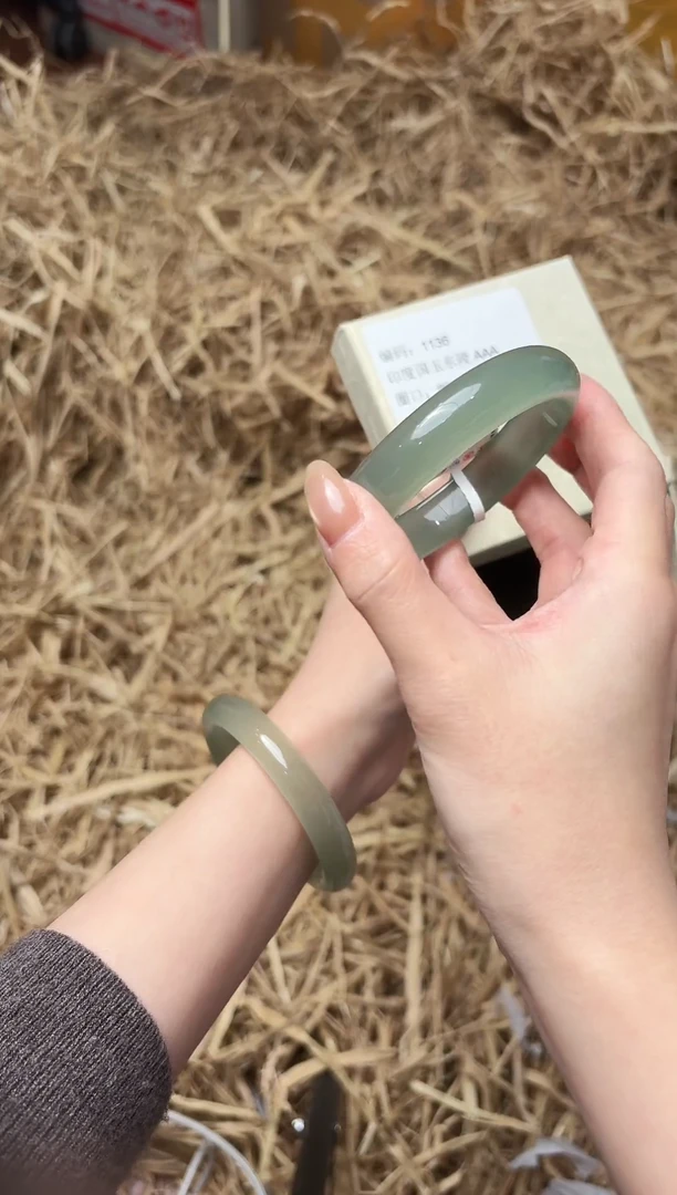 未镶嵌手镯石英质玉1136圈口60