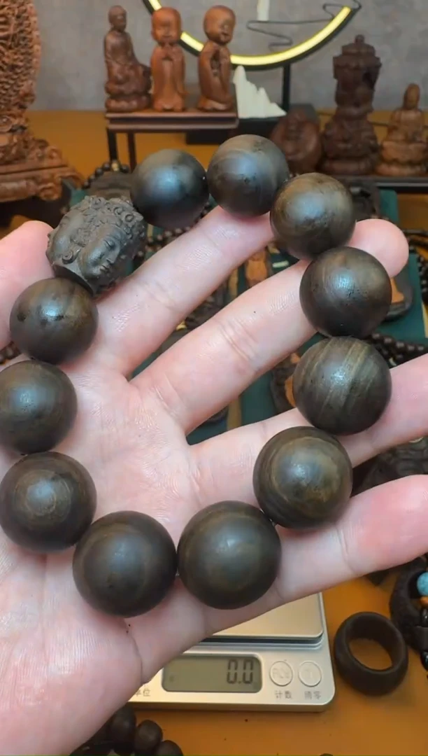 贡木手串/手链《巴布亚贡木》三世佛单圈手串