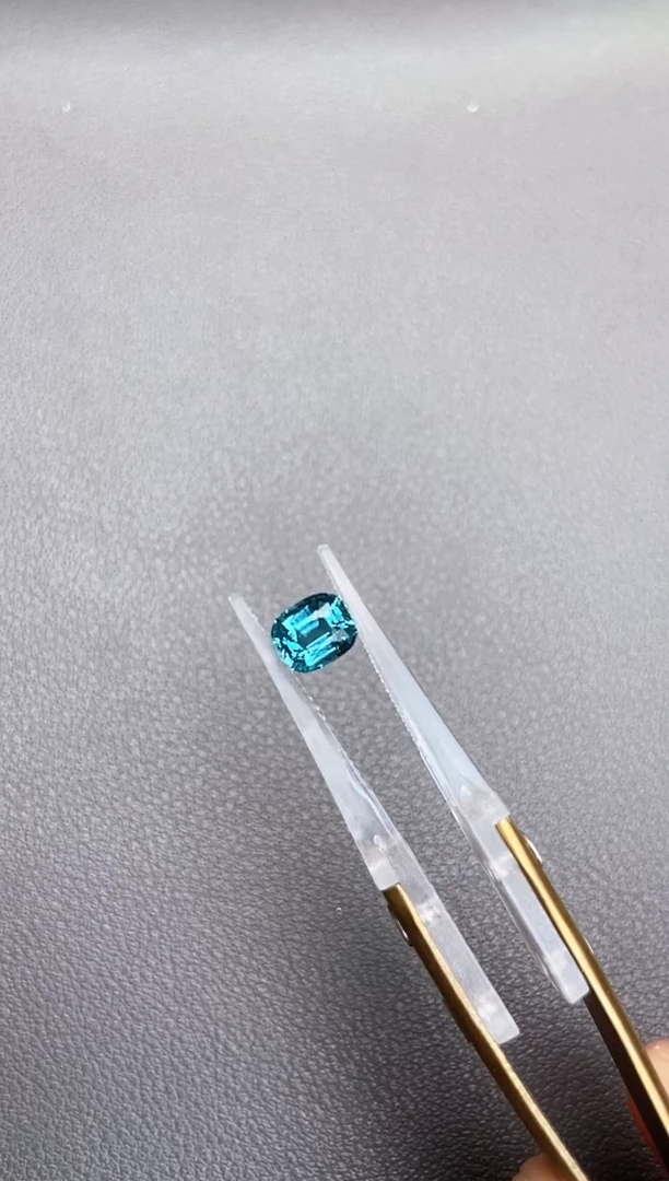 未镶嵌裸石碧玺1.0ct/霓虹拉贡/精切