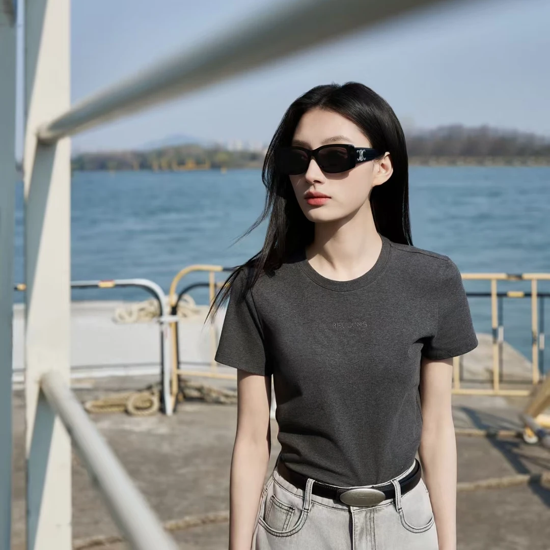 觀見【观见服饰时尚气质夏季】修身型V领常规短款速干短袖T恤显瘦