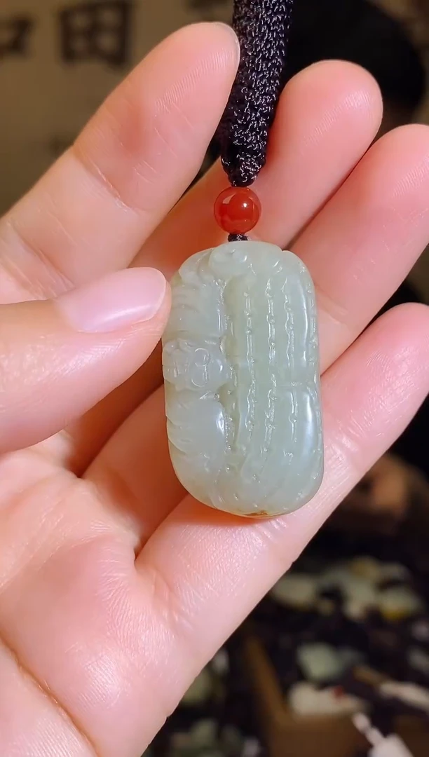 颈饰未镶嵌和田玉1