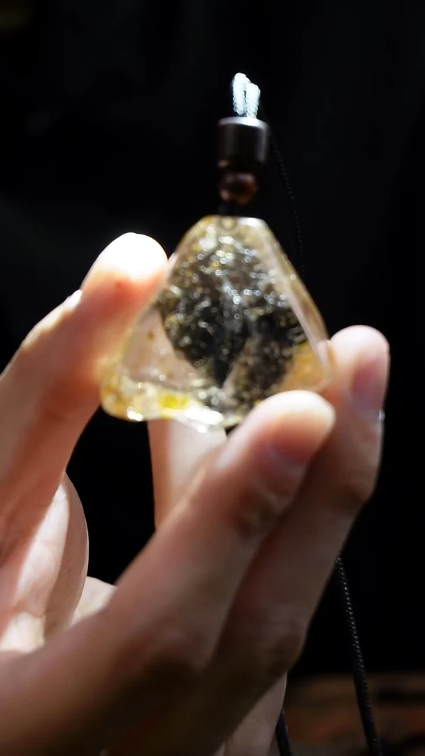 吊坠(赠链)未镶嵌水晶水晶