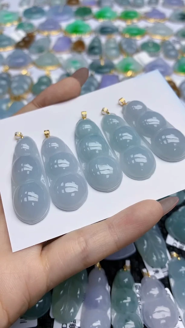 【闪购商品】翡翠挂件18K金镶嵌多样性发其一（发一个）