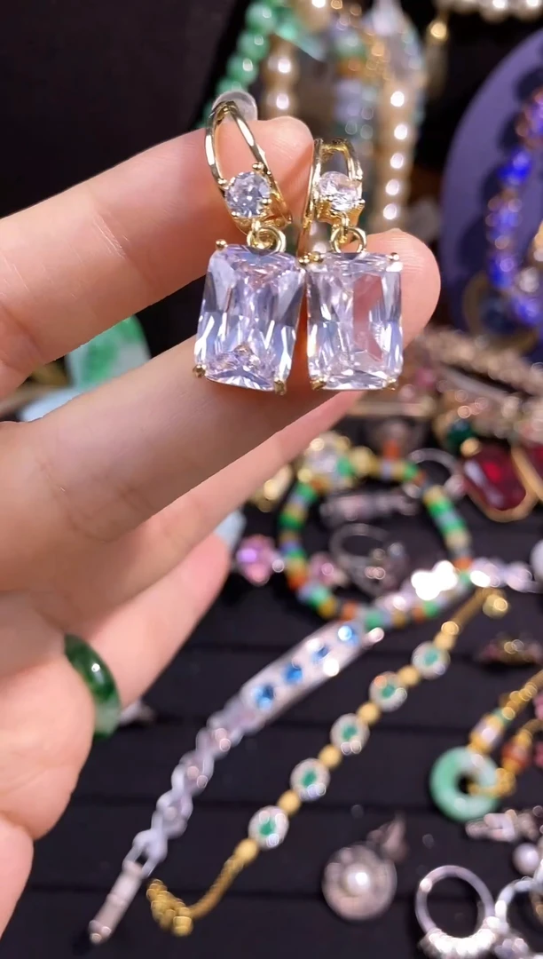 非金属无闪闪耳钉