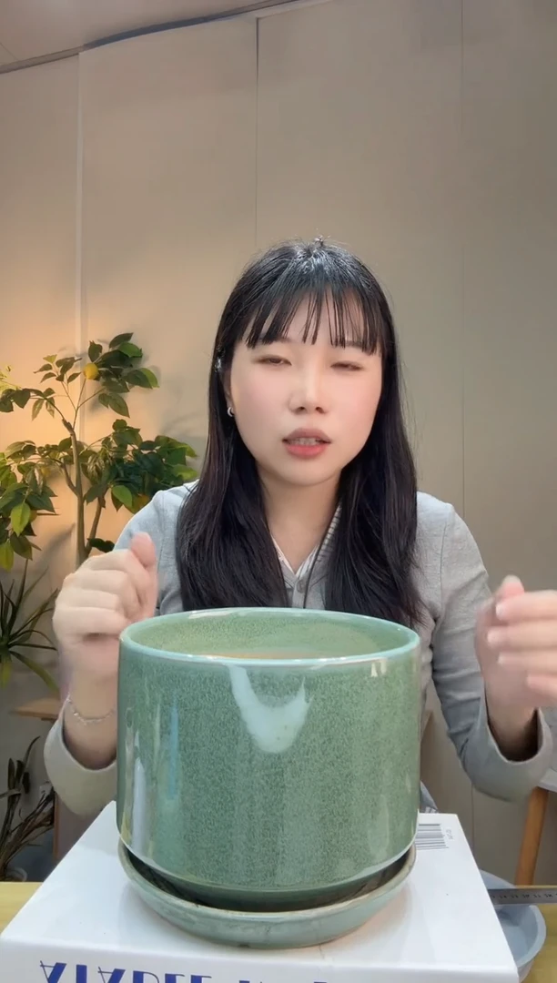 陶瓷花盆绿色带陶瓷托盘口径17