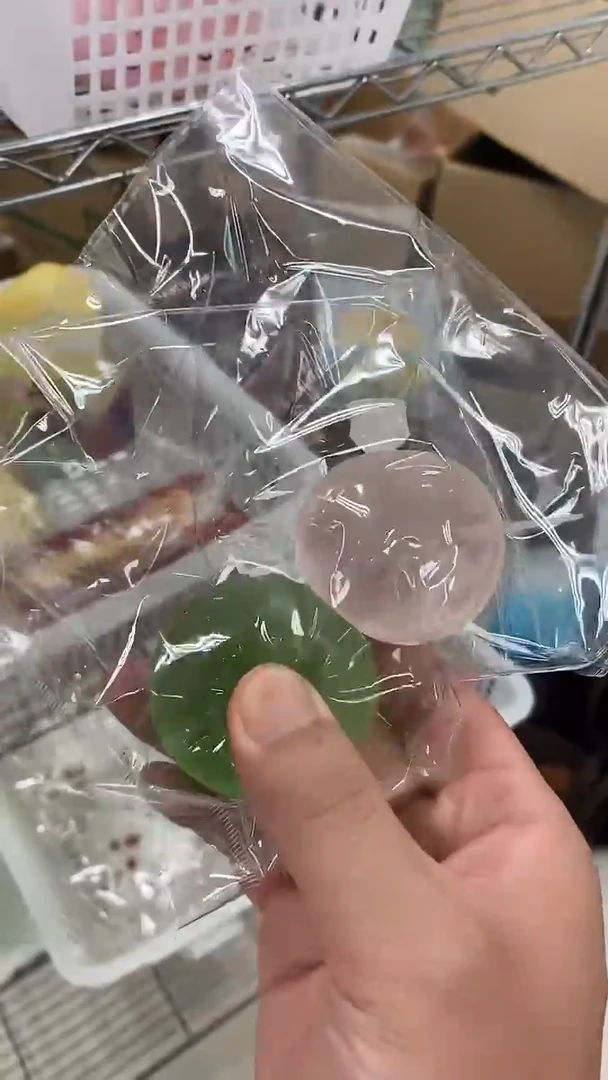 液态玻璃手作球两个