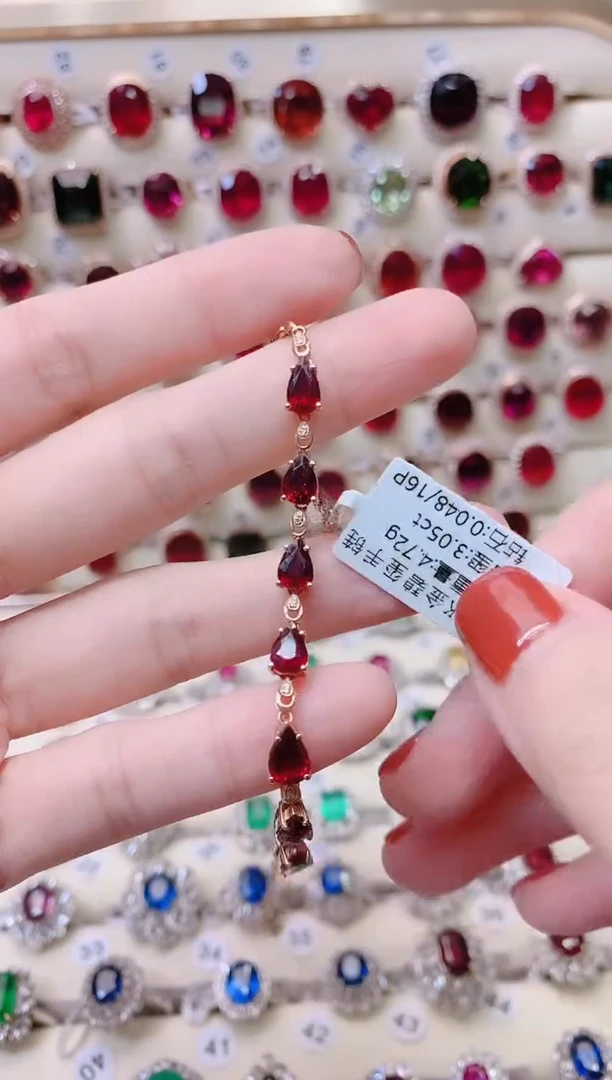 18K金镶嵌手链碧玺1