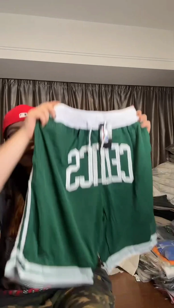 疯狂小勾吧绿色球裤