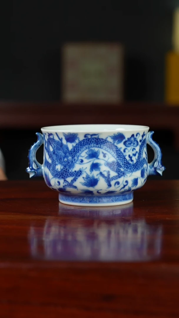 祖传窑真柴窑传承400年缠枝龙纹双耳杯