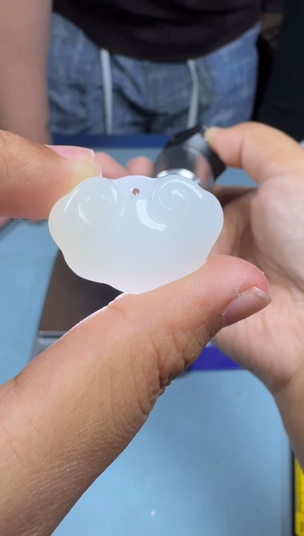 和田玉未镶嵌颈饰1