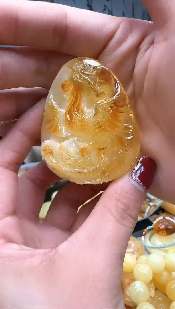 【闪购商品】琥珀裸石未镶嵌挂坠