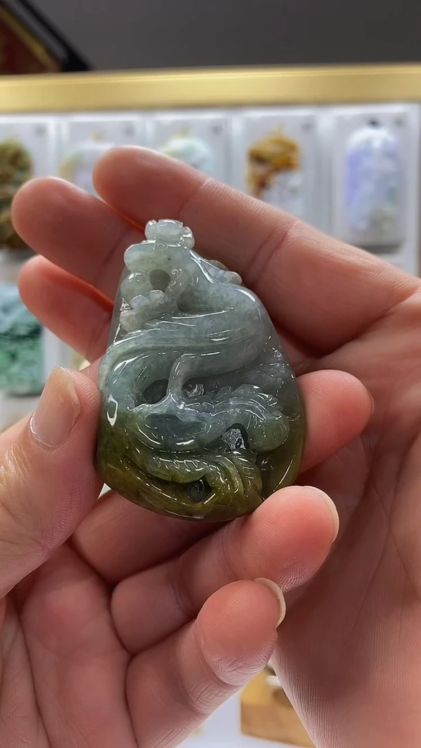 翡翠未镶嵌颈饰翡翠A货2025/7/17