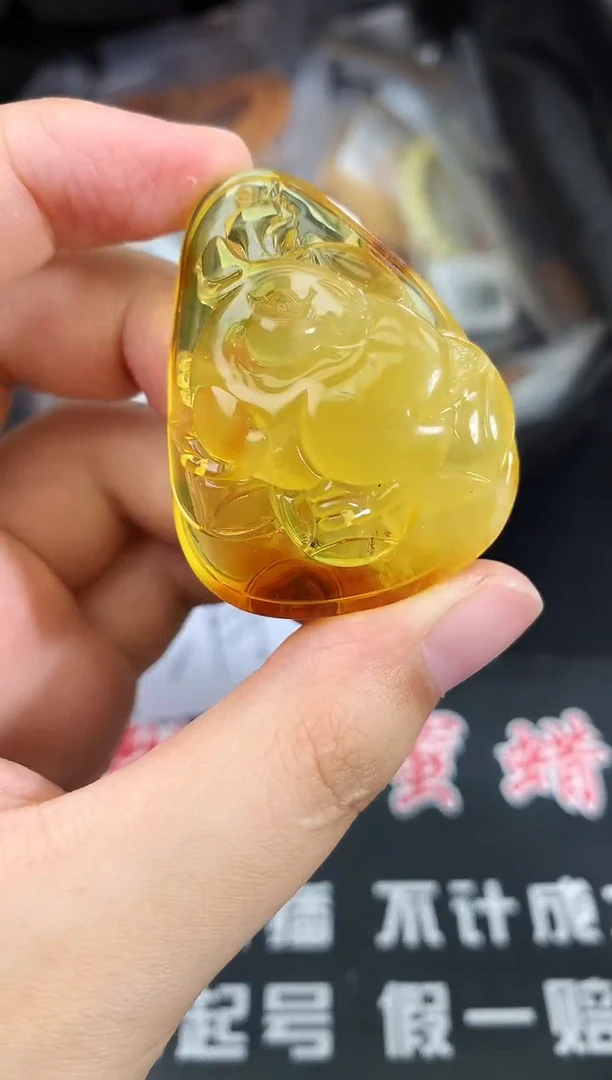 蜜蜡未镶嵌珠宝奇石74