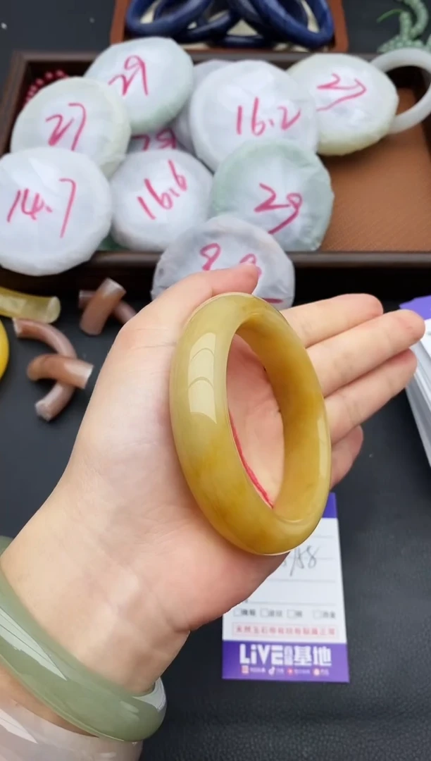 未镶嵌手镯石英质玉11+57/58