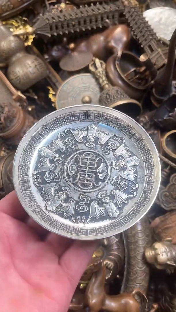 精美铜器点击下单