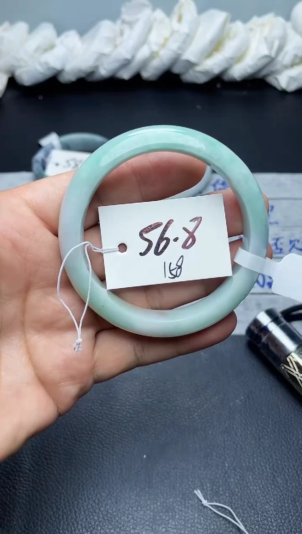 未镶嵌手镯翡翠158