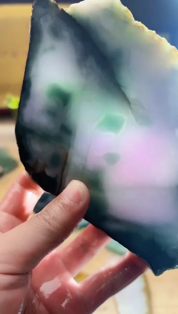 翡翠挂件未镶嵌A货张麦A113